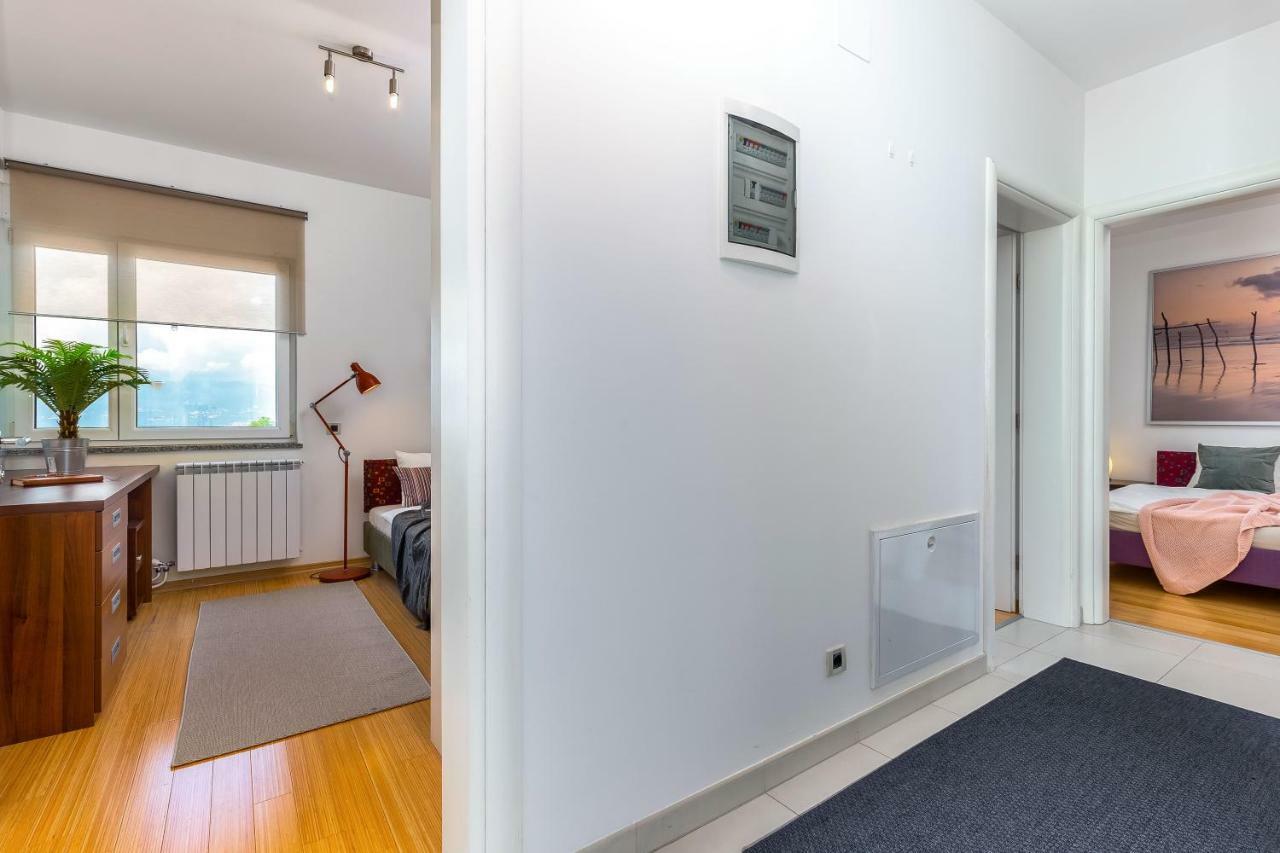 Apartment Bok Rijeka Bagian luar foto