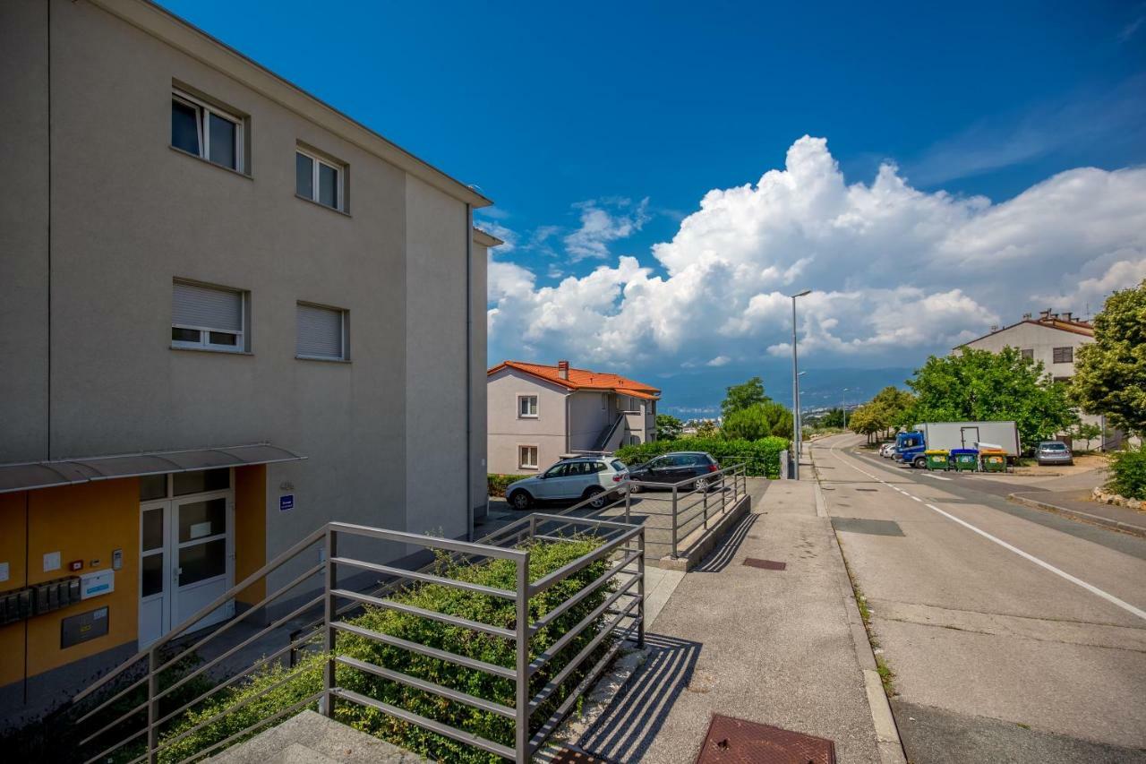 Apartment Bok Rijeka Bagian luar foto